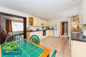 Kitchen/Diner- click for photo gallery